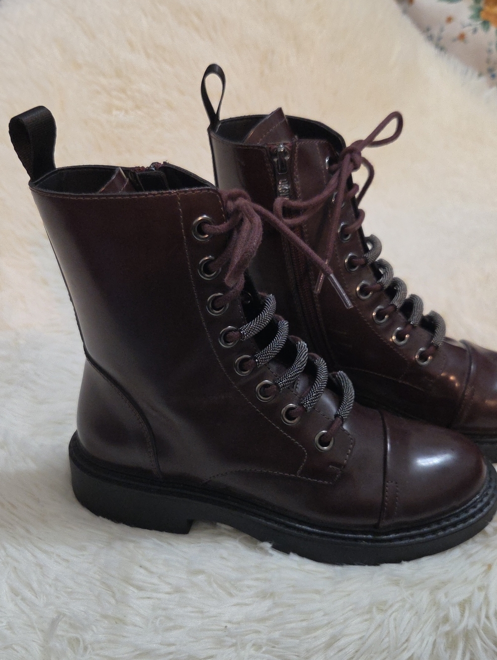 DKNY Malaya Women's Burgundy Lace-Up Combat Boots Size Zip - Size 7M